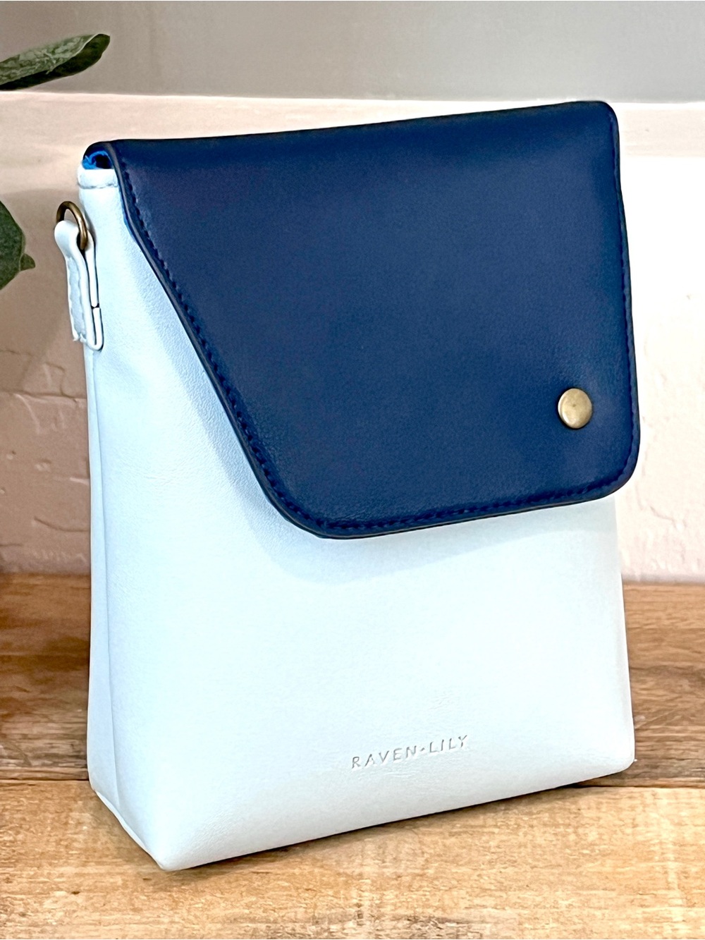 Raven + Lily x American Airlines Flagship Crossbody Bag Blue